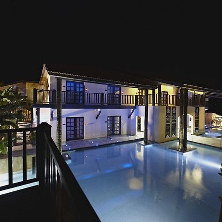 犀牛度假酒店及Spa 萨利波图尔 外观 照片